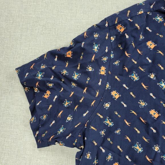 Goodfellow Mens Button Up Shirt Size XXL Navy Swimmer Graphic Rayon Short Sleeve - Picture 5 of 12